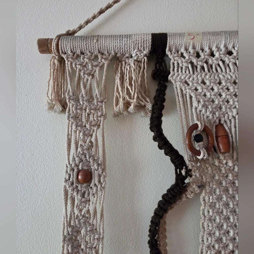 Large BoHo Owl Macrame Jute Bead Wall Hanging Vintage 1970's MCM Folk Art